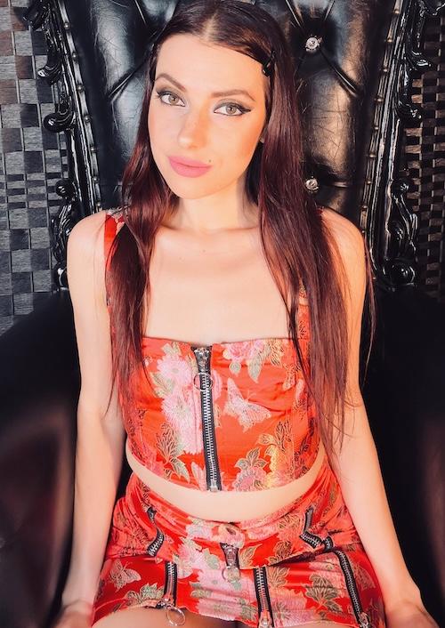 Mistress Sasha Mizaree